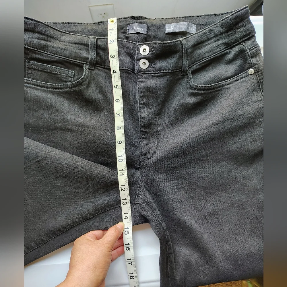 J.jill women's high-rise full-leg jeans black cotton and Lyocell, sz 12 stretch. - Picture 11 of 16